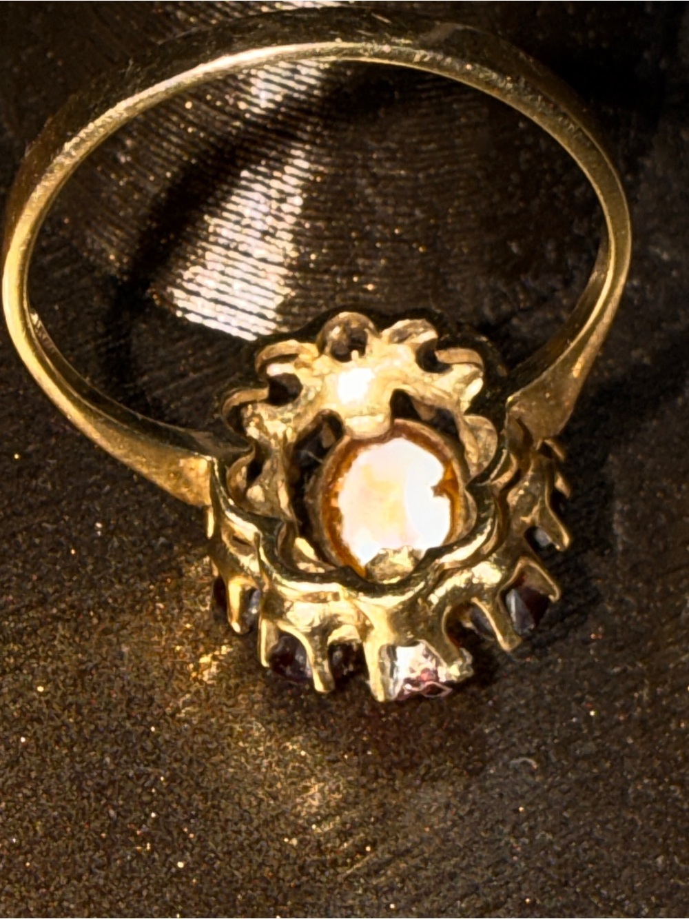 Vintage 14kt Gold Opal & Garnet
"Flower Cluster" Cocktail Ring Sz 6 1/2 - Picture 12 of 16